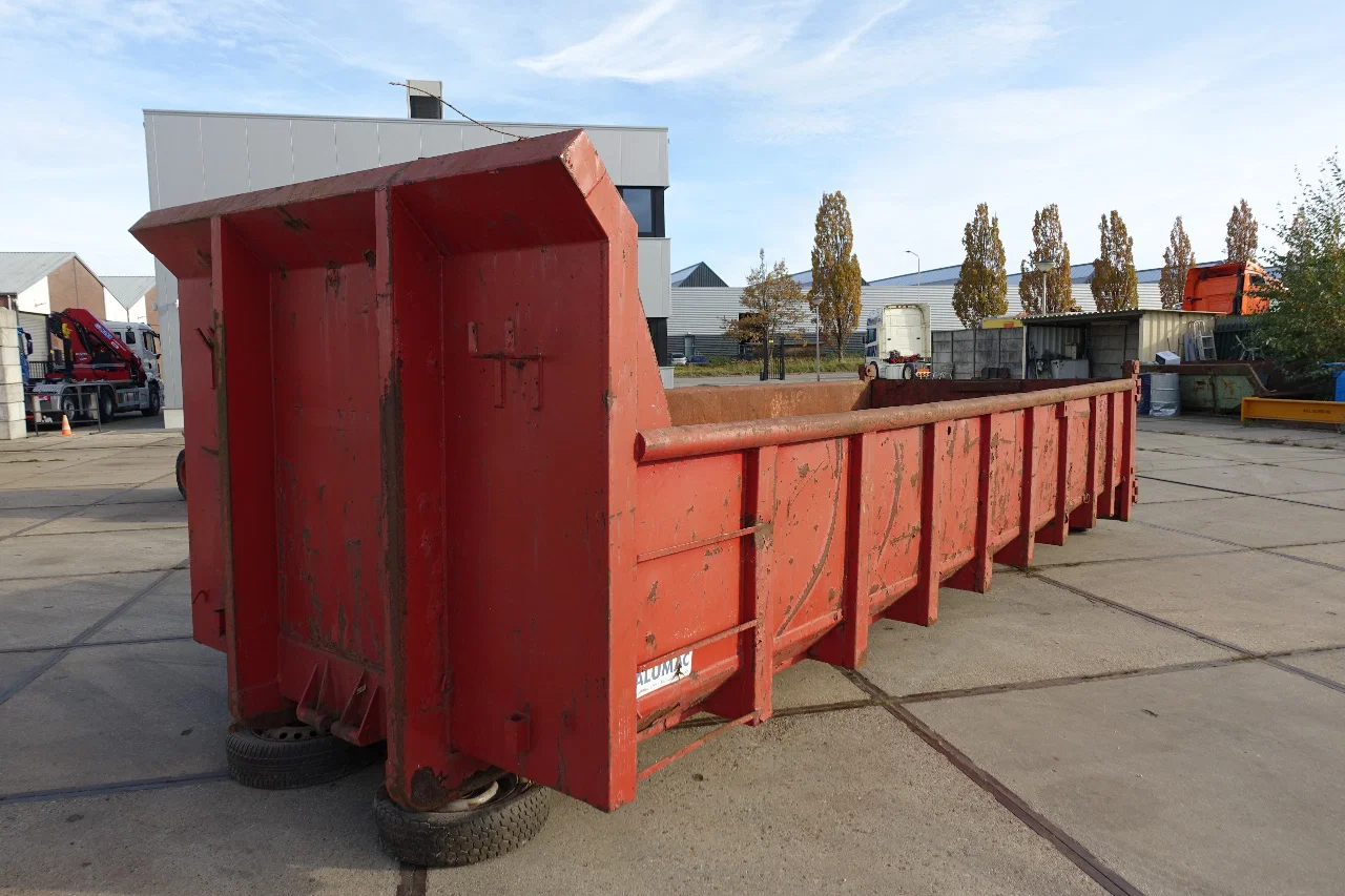 Container 10 m³ à déchets en location chez RJ Location