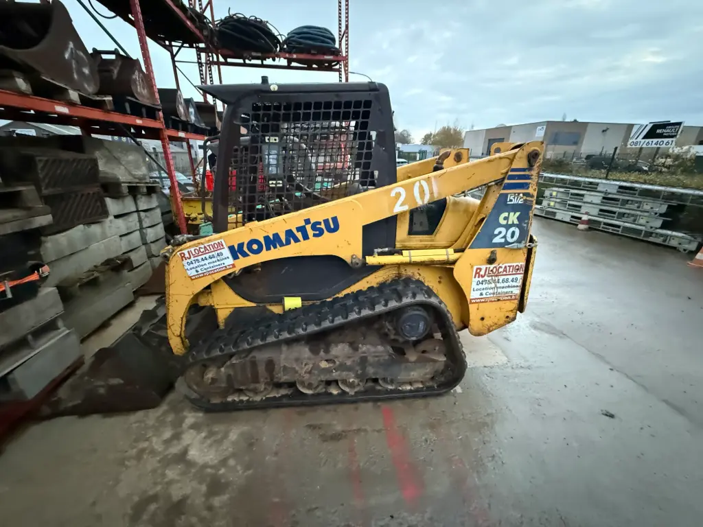 Chargeur compact 3.75 t KOMATSU