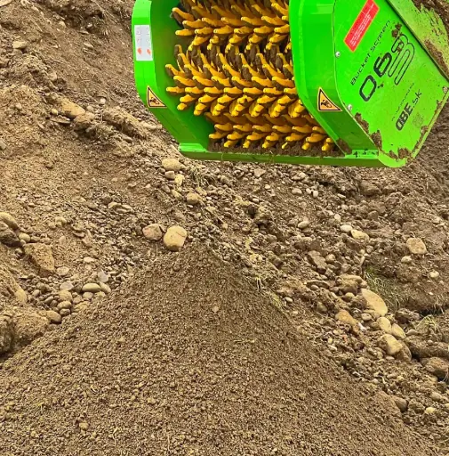 Godet cribleur pour pelle et minipelle